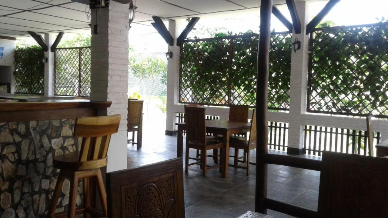 Casavelion Hotel Ilhas Karimunjava Exterior foto