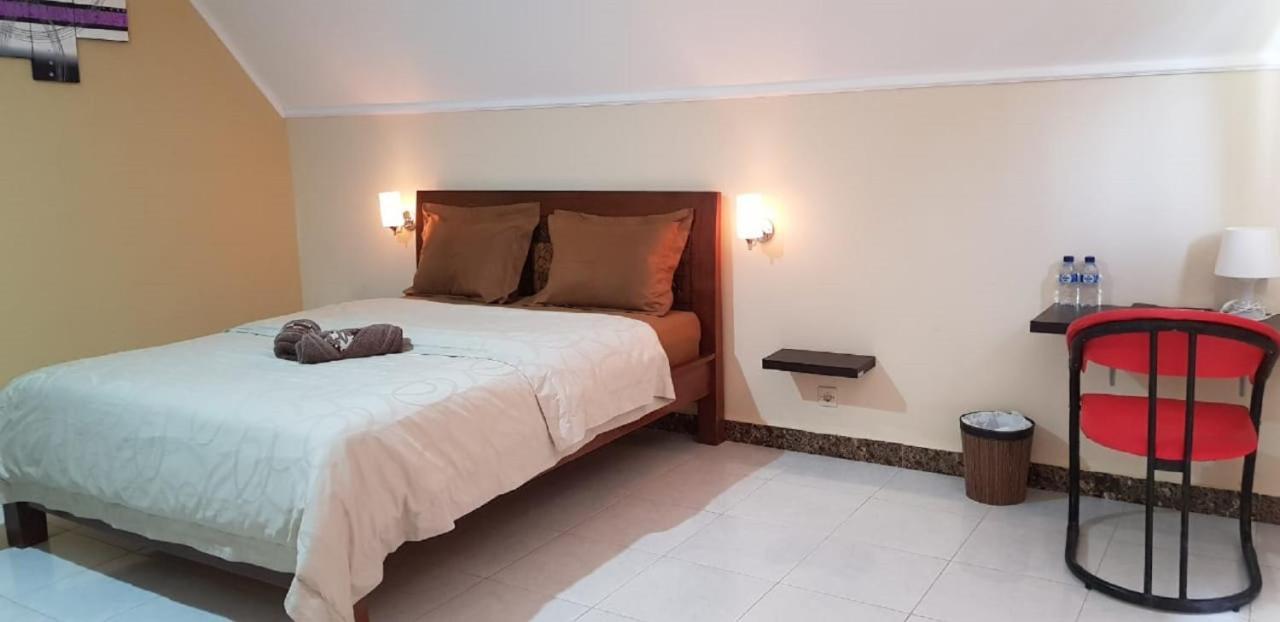 Casavelion Hotel Ilhas Karimunjava Exterior foto