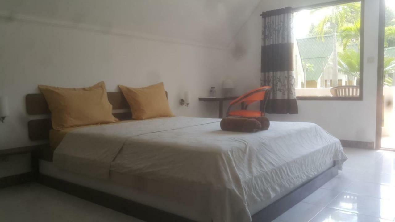 Casavelion Hotel Ilhas Karimunjava Exterior foto